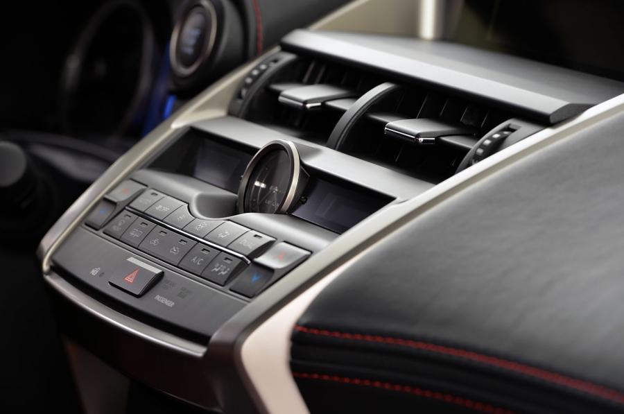  Lexus NX200t F-Sport 2014 года  (фото 62 из 84)